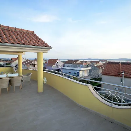 Katarina Apartment *