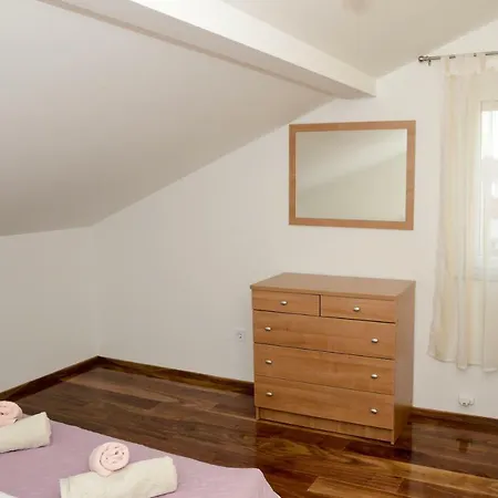 Katarina Apartment *