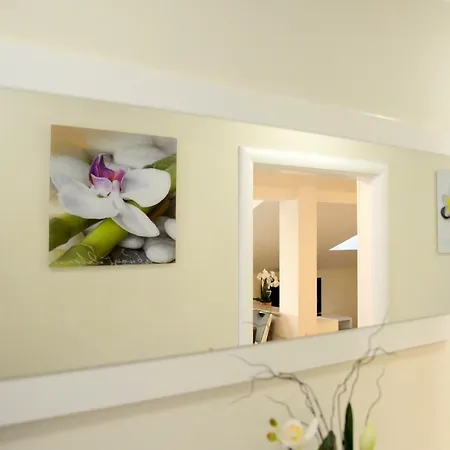 Katarina شقة زادار