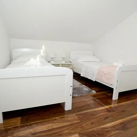 Apartment Katarina
